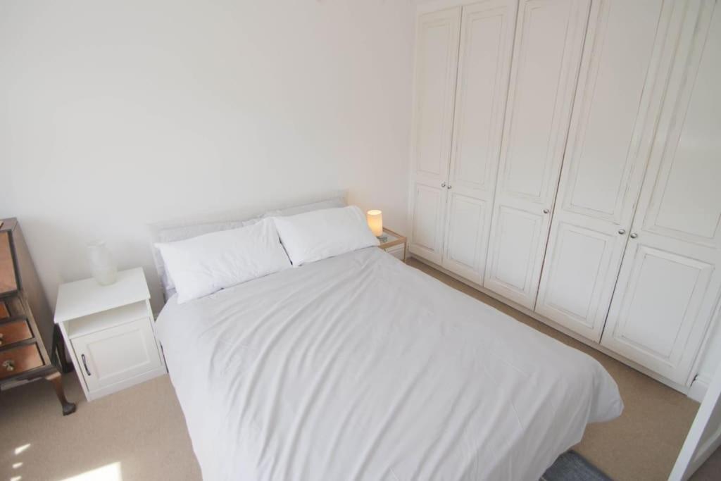 Secluded Central 2 Bed Flat Stratford-upon-Avon Luaran gambar